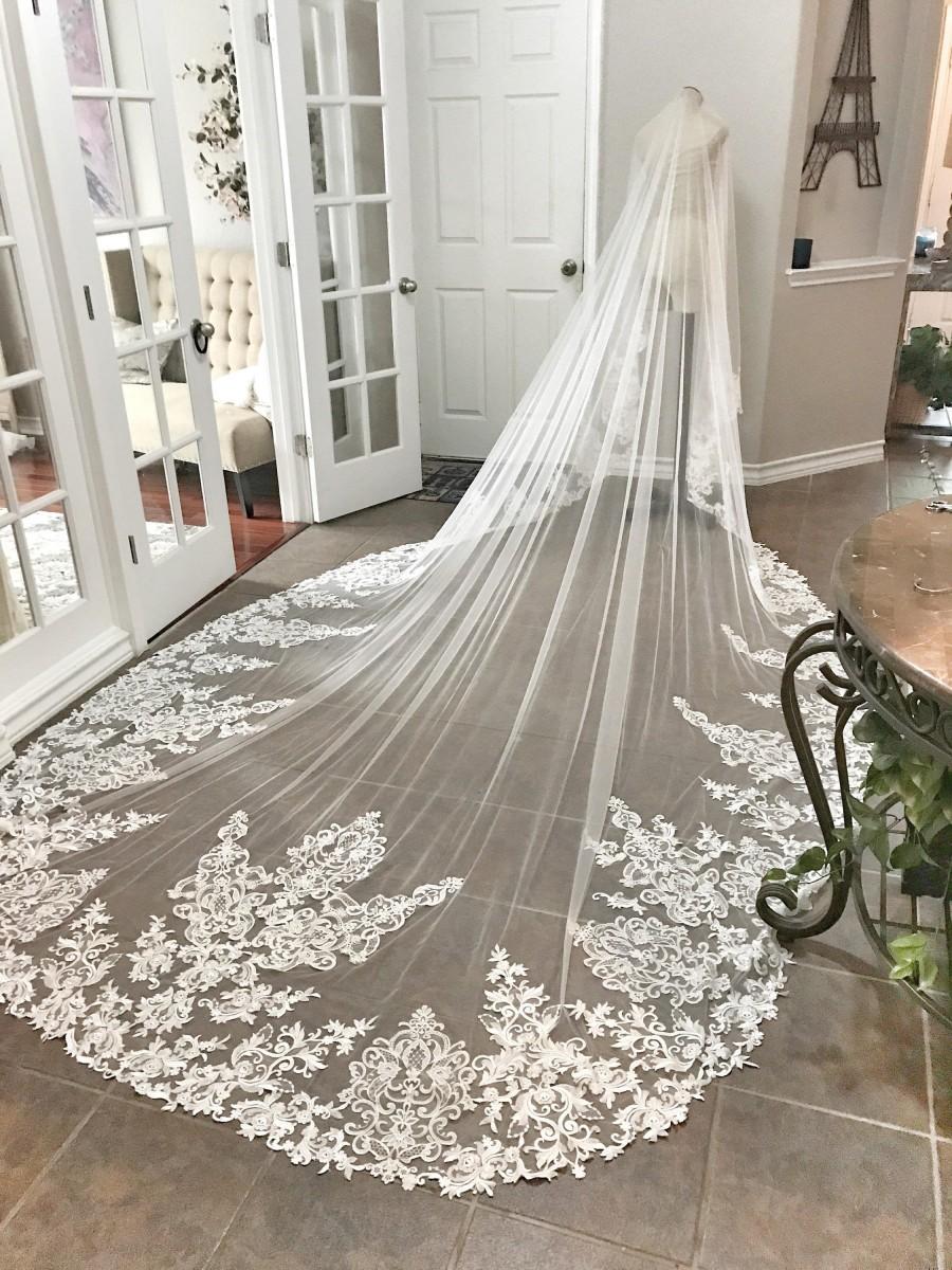 Hochzeit - Custom Royal Length Veil, Drop style veil, Mantilla Style Veil, Lace edge Veil, Long veil, Long bridal Veil, Unique Lace veil, Custom Veil,