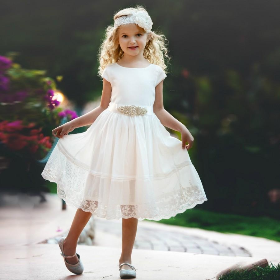 Mariage - Lace flower girl dress, Off White Flower Girl Dresses, Rustic flower girl dress,  Bohemian Flower Girl dress, Country Chic Flower Girl Dress