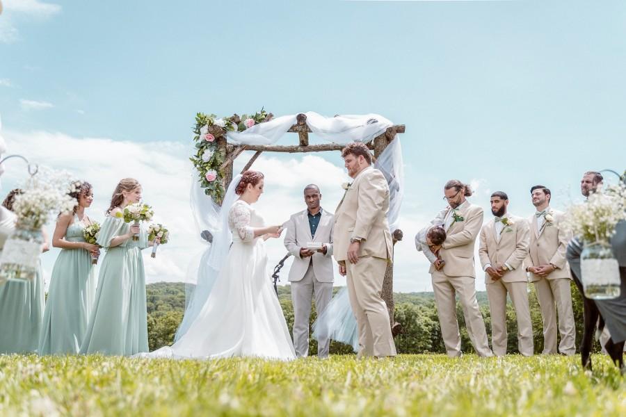 Hochzeit - Eucalyptus Wedding Arch Swag, Wedding Backdrop, Wedding Arch Flowers, Extra Large Wedding Swag,  Silk Arch Flowers, Corner Wedding Swag