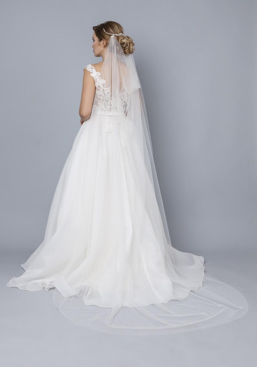 Mariage - Bridal Draped Boho Veil Wedding veil, bohemian veil, Soft English tulle veil, Bridal veil wedding veil, long ivory veil, chapel drop veil