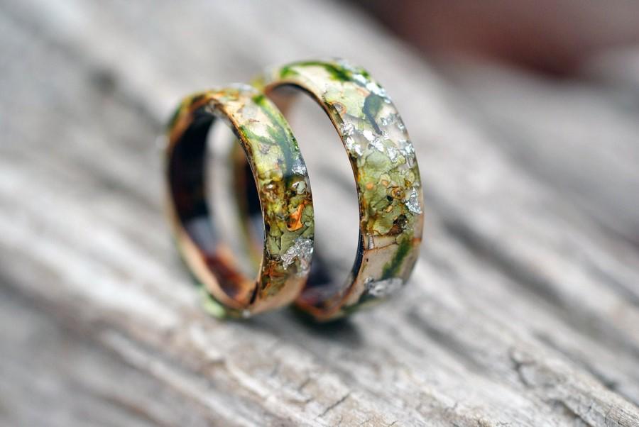Mariage - REAL Moss resin ring. Birch bark ring. Wood resin ring. Nature resin ring. Green ring. Rustic ring. Eco Friendly. Forest Jewelry.
