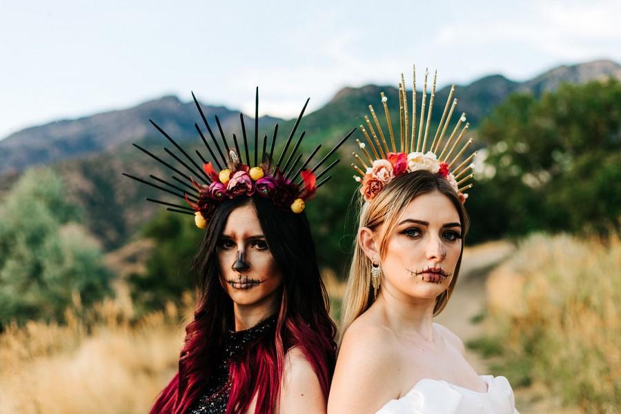 Свадьба - Spiked flower crown - Dias de los muertos headpiece - Halloween flower crown