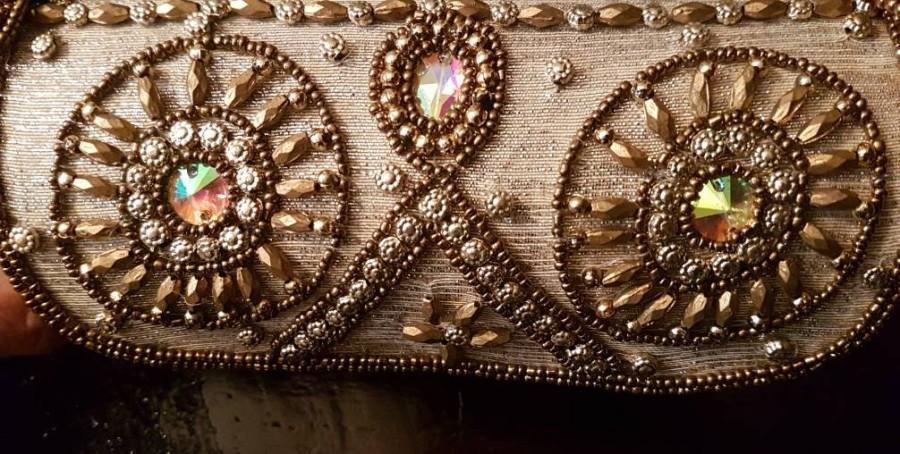 زفاف - BohoChic bag,handle is beautifully made with beads,along with rest of bag.Day to night bag,prom to summer. Dressy to casual.