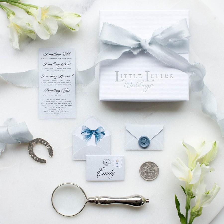 زفاف - Something Old, New, Borrowed and Blue Wedding Keepsake Bridal Gift. Includes silver sixpence. Beautiful gift for bride & Wedding Gift