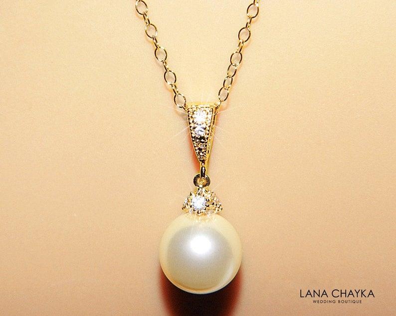 Mariage - Pearl Drop Gold Bridal Necklace, Swarovski 10mm White or Ivory Single Pearl Necklace, Bridal Bridesmaid Pearl Jewelry, Wedding Pearl Pendant