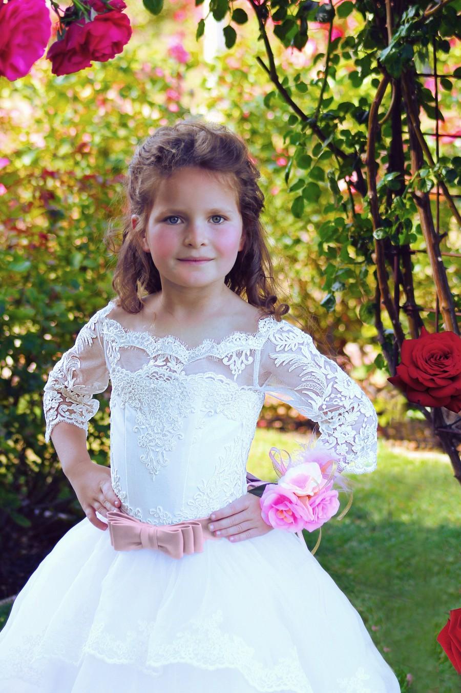 Mariage - Ivory Flower girl dress Lace girls wedding Princess Special occasion Birthday Baby toddler Girls party dress First Communion off shoulder