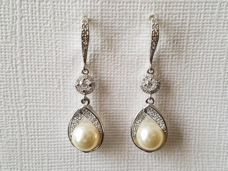 Hochzeit - Pearl Bridal Earrings, Swarovski Ivory Pearl Silver Earrings, Pearl Chandelier Wedding Earrings, Bridesmaids Jewelry, Pearl Dangle Earrings