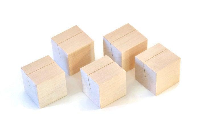 Mariage - Maple Wood Place Card Holders Set 