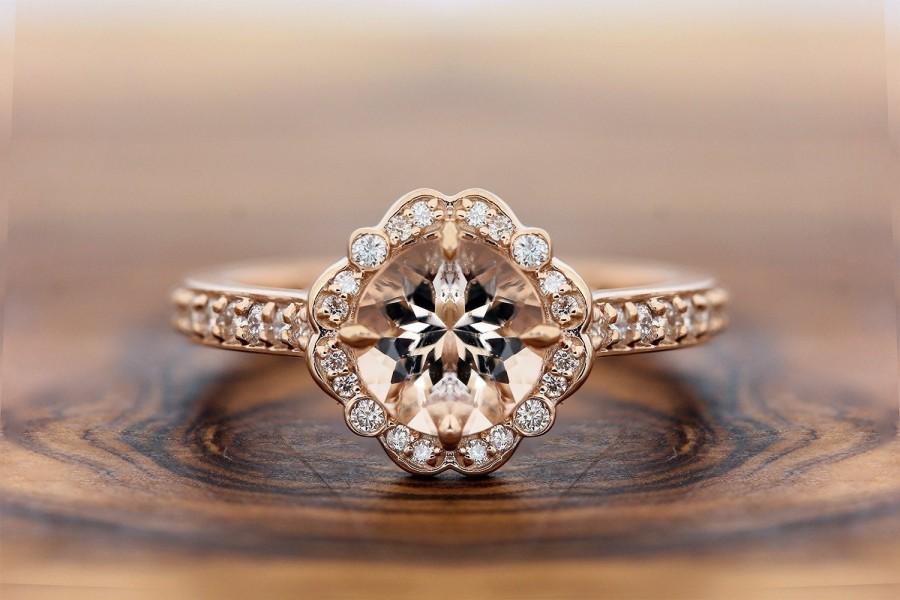 Mariage - Morganite Rose Gold Ring, 2.00ct Round Morganite Engagement Ring, 14K Rose Gold Diamond Halo, Matching Wedding Ring, Peachy Morganite Ring