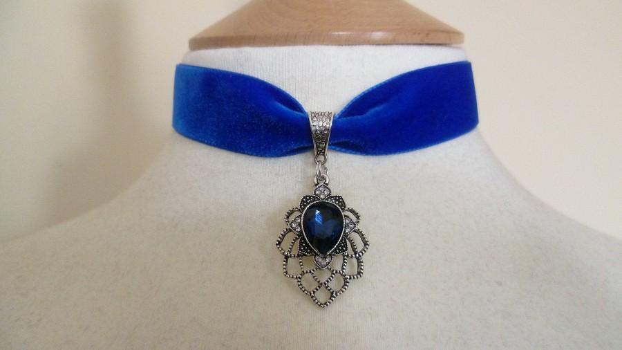 Mariage - Royal blue Velvet Blue Rhinestone teardrop choker,Pagan Necklace Medieval Weddung Choker, Ribbon Tie Choker