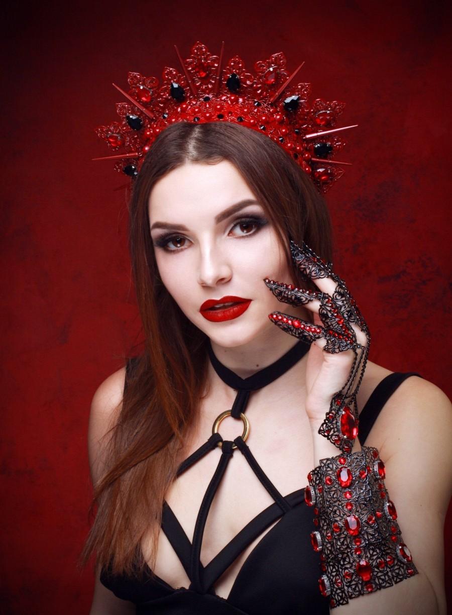 زفاف - Red Tiara, Red Crown, Red Black, Spiked Crown,Vampire Queen crown,Black Gothic tiara,Evil Queen, Spikes Crown,Gothic queen, queen crown