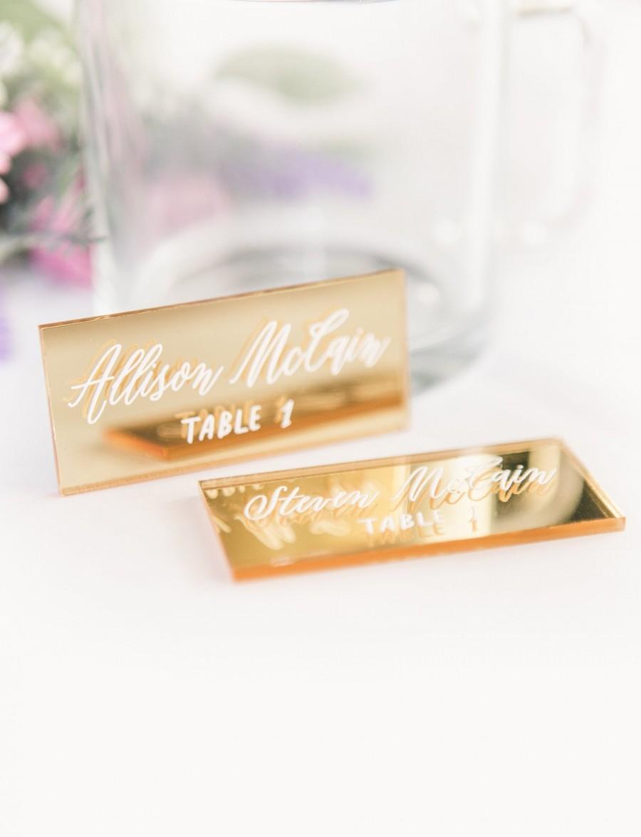Mariage - Place Card Names Gold Mirror Plate Names for Wedding Party or Event Decor, Escort Cards Gold Mirror Wedding Stationery (Item - GMP649)
