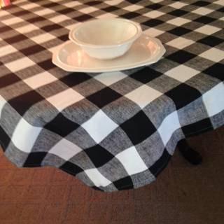 Hochzeit - buffalo black and white tablecloth ships next day