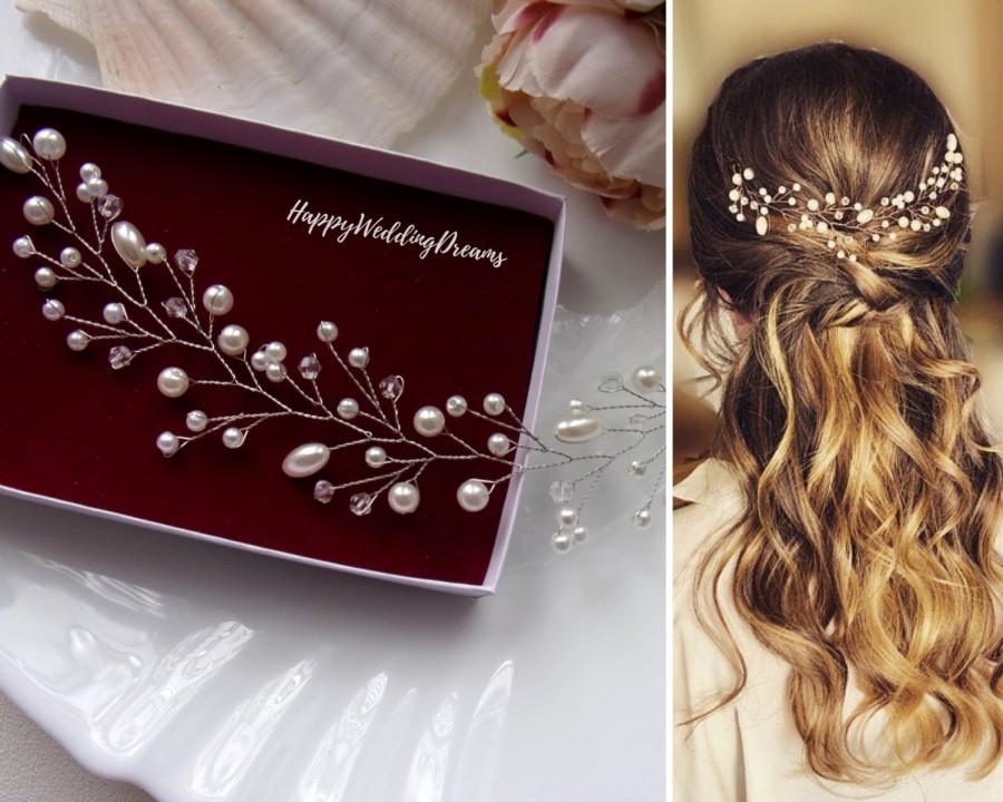Hochzeit - Wedding headpiece, Bridal hair vine, Wedding accessory, Hair vine, Pearl beads Svarowski cristals hair vine, Bridal beauty