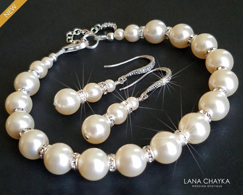 Hochzeit - Pearl Bridal Jewelry Set, Swarovski Ivory Pearl Earrings&Bracelet Set, Wedding Pearl Jewelry Set, Bridal Jewelry, Pearl Silver Jewelry Set