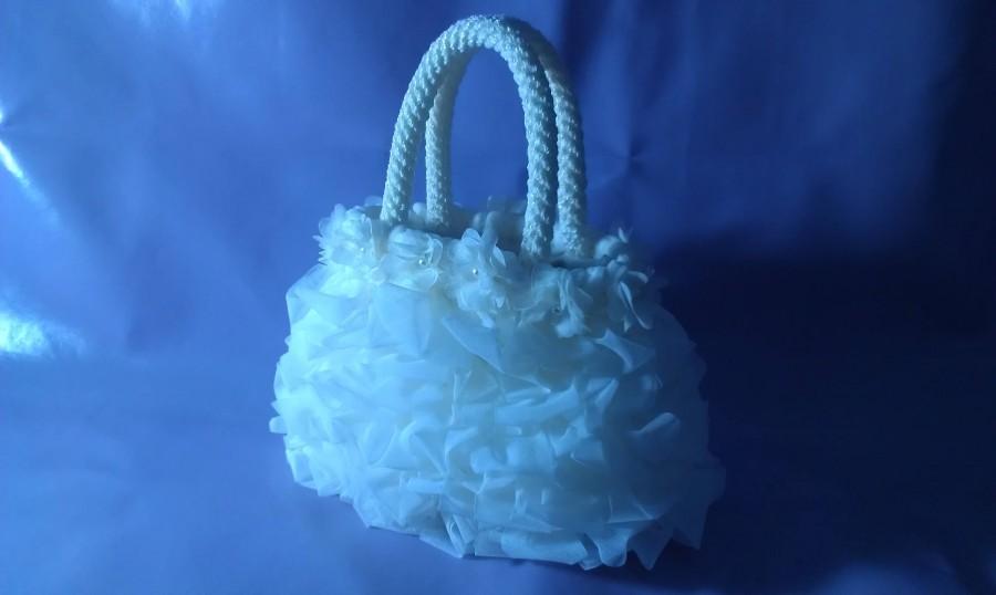 زفاف - Bridal bag, tulle bag, beaded bag, bag with flowers, satin lining bag, bridesmaid bag, cream wedding bag, crochet bag.