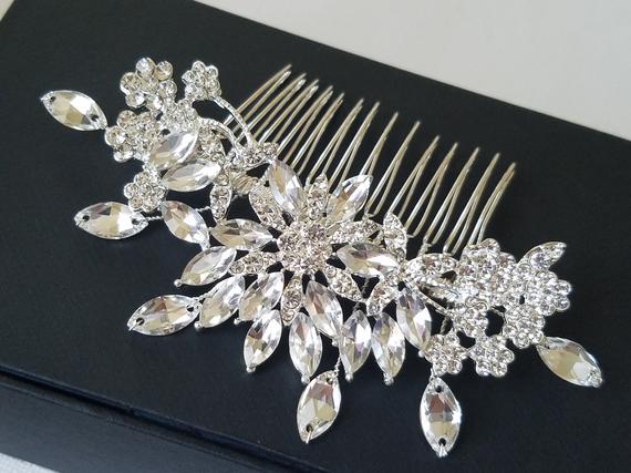 Hochzeit - Crystal Bridal Hair Comb. Wedding Hair Comb, Rhinestone Hair Comb, Crystal Silver Hair Piece, Wedding Floral Comb, Bridal Crystal Headpiece