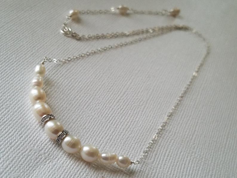 Свадьба - Pearl Bridal Dainty Necklace, Wedding Necklace, White Freshwater Pearl Silver Necklace, Bridal Party Gift, Delicate Necklace Wedding Jewelry