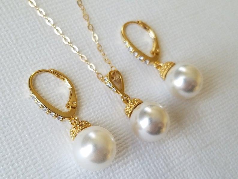 Hochzeit - White Pearl Gold Bridal Jewelry Set, Swarovski 10mm Pearl Earrings&Necklace Set, Bridal Bridesmaid Jewelry Bridal Party Gift Wedding Jewelry