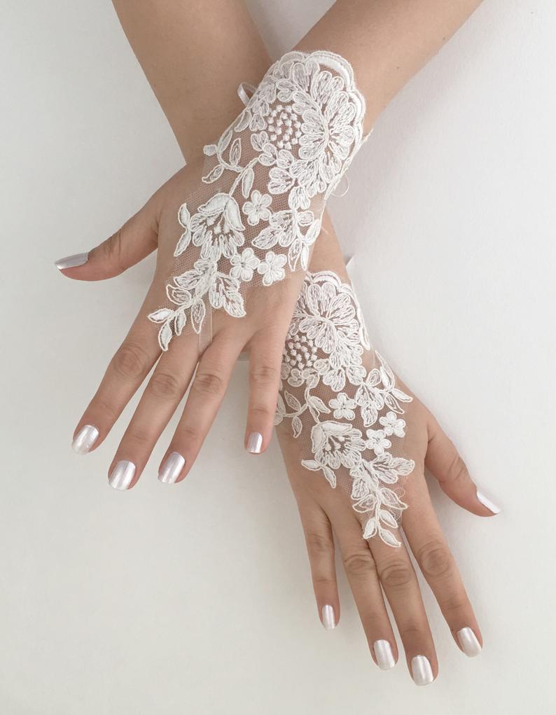 Wedding - Ivory Wedding Gloves, Ivory lace gloves, Handmade gloves, Ivory bride glove bridal gloves lace gloves fingerless gloves