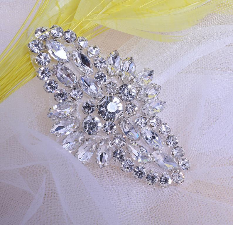 Mariage - Sparkling Rhinestone Appliques Crystal Motif for Bridal Garter ,Wedding Shoes,Bridal Veil Decor