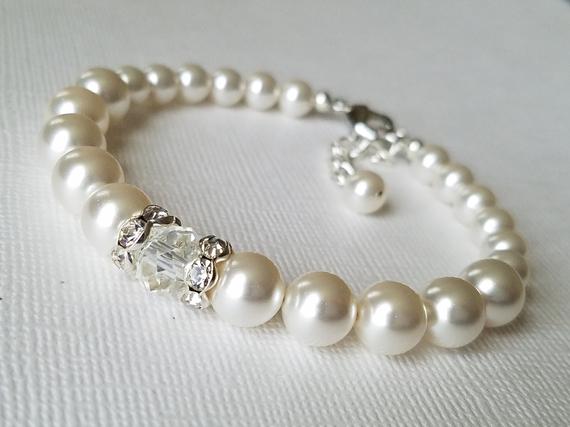 Mariage - White Pearl Bridal Bracelet, Swarovski Pearl Wedding Bracelet, Pearl Silver Bracelet, Bridal Jewelry, Classic Bracelet, Bridal Party Gift