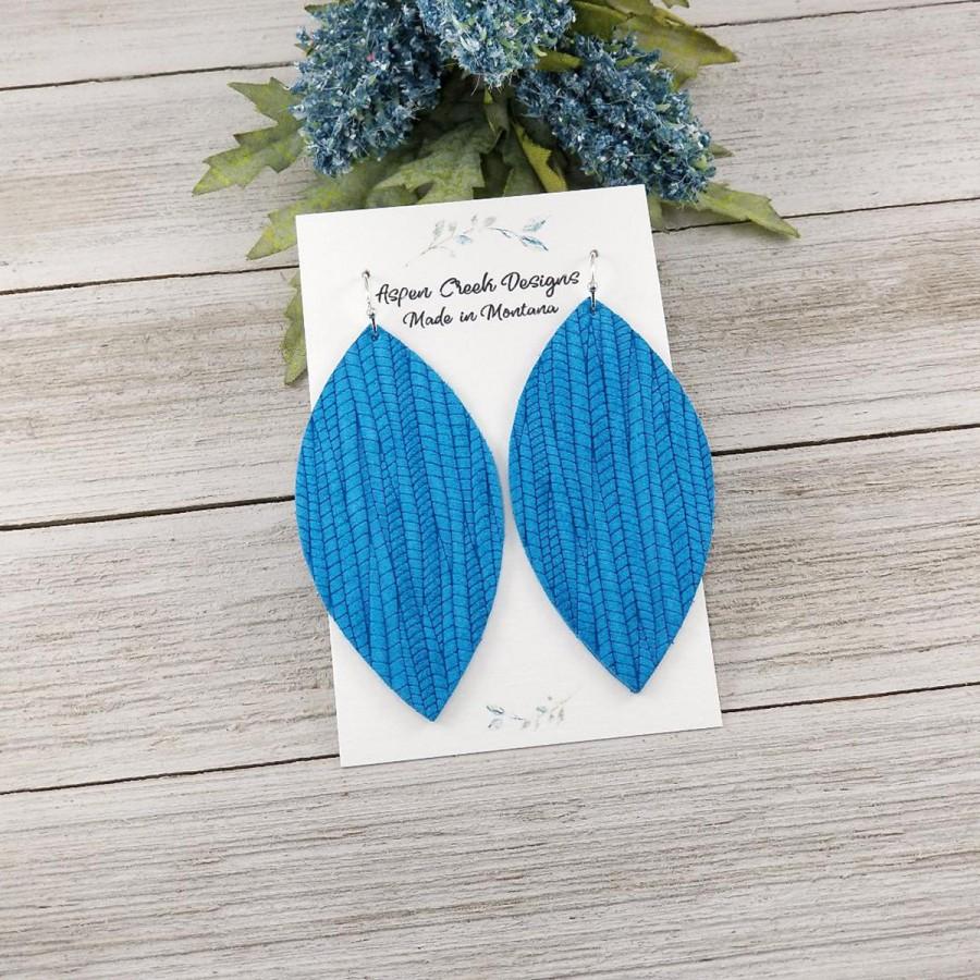 زفاف - Large Petal Leather Earrings-Sky Blue Palm Suede- Trendy Earrings-Designer Inspired Leather Earrings