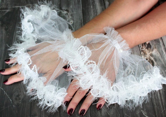 Wedding - White victorian lace cuff bracelet, skirt gloves, ruffled cuff, bride foot accessories, white lace gloves, pirate rococo, feathered lace
