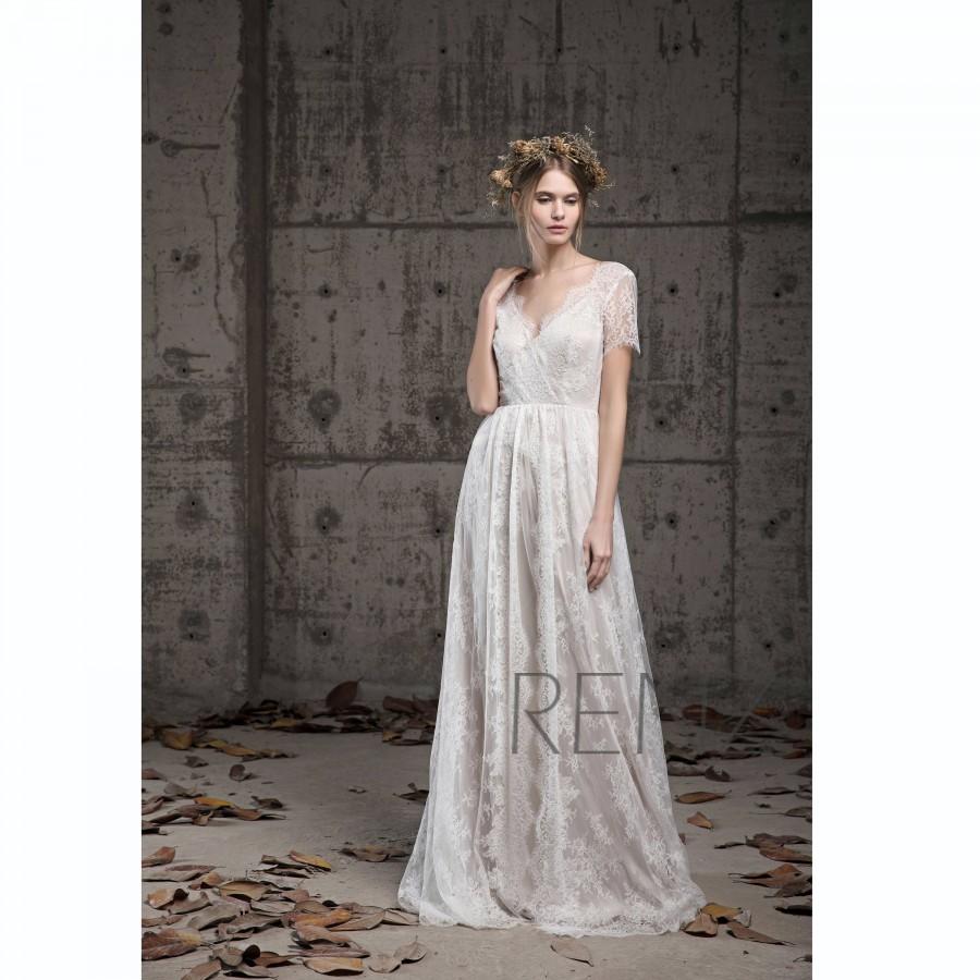 Hochzeit - Wedding Dress Boho Lace Bridal Dress Off White Short Sleeve  Illusion V Neck Wedding Dresses (LW207)