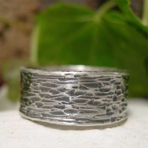 Mariage - Wide Band Sterling Silver Ring, Tree Bark Ring, Textured Hammered Silver Ring, Hand Forged Oxidized Ring, Unique Rustic Men's/Women's Ring