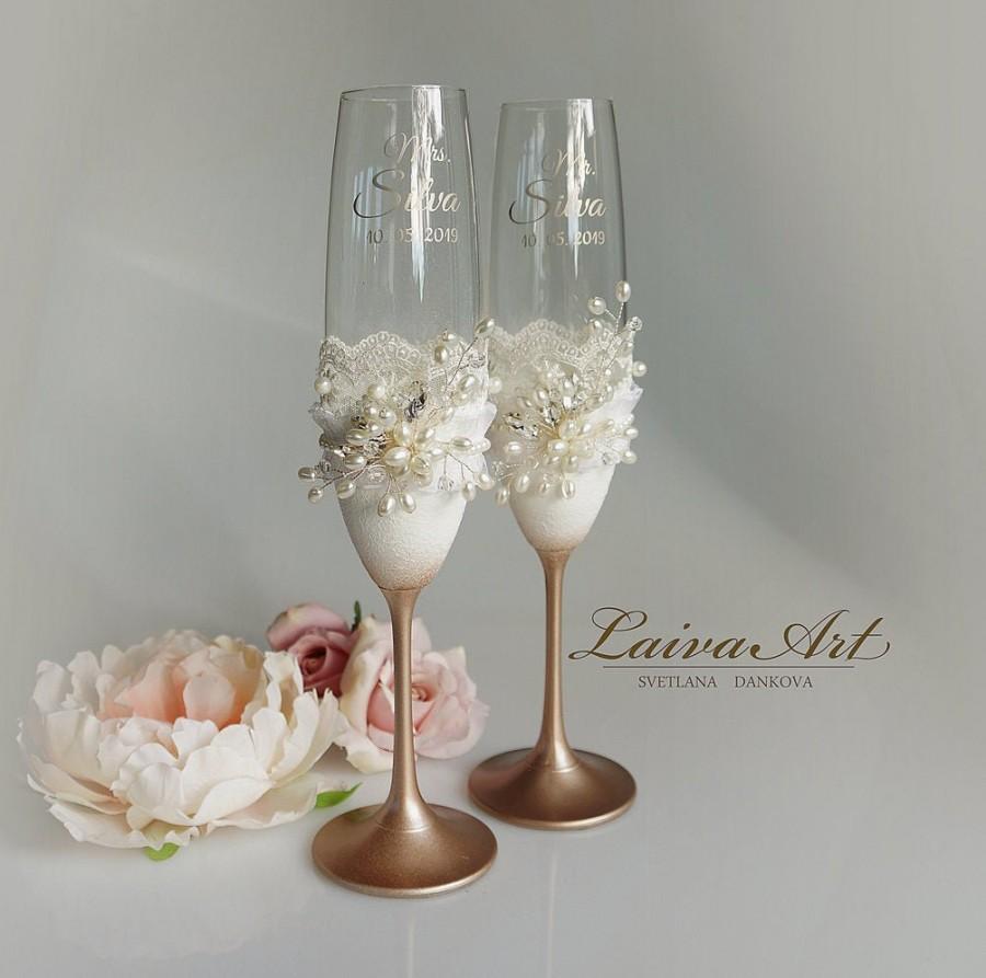 Hochzeit - Personalized Wedding Glasses Ivory Wedding Champagne Flutes Wedding Champagne Glasses Wedding Toasting Flutes 