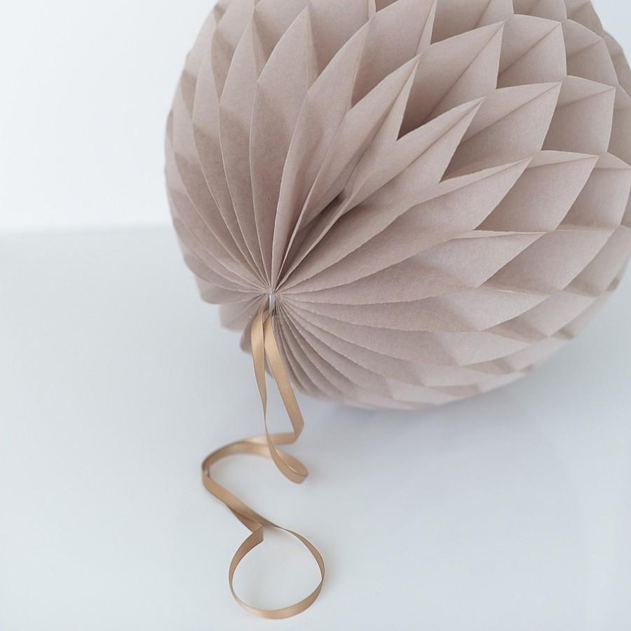 زفاف - Taupe paper honeycomb ball 