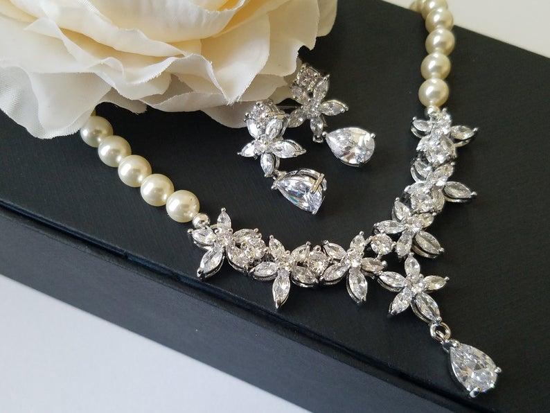 Mariage - Pearl Bridal Jewelry Set, Wedding Necklace&Earrings Set, Swarovski Ivory Pearl Silver Set, Bridal Jewelry Statement Jewelry Set Prom Jewelry