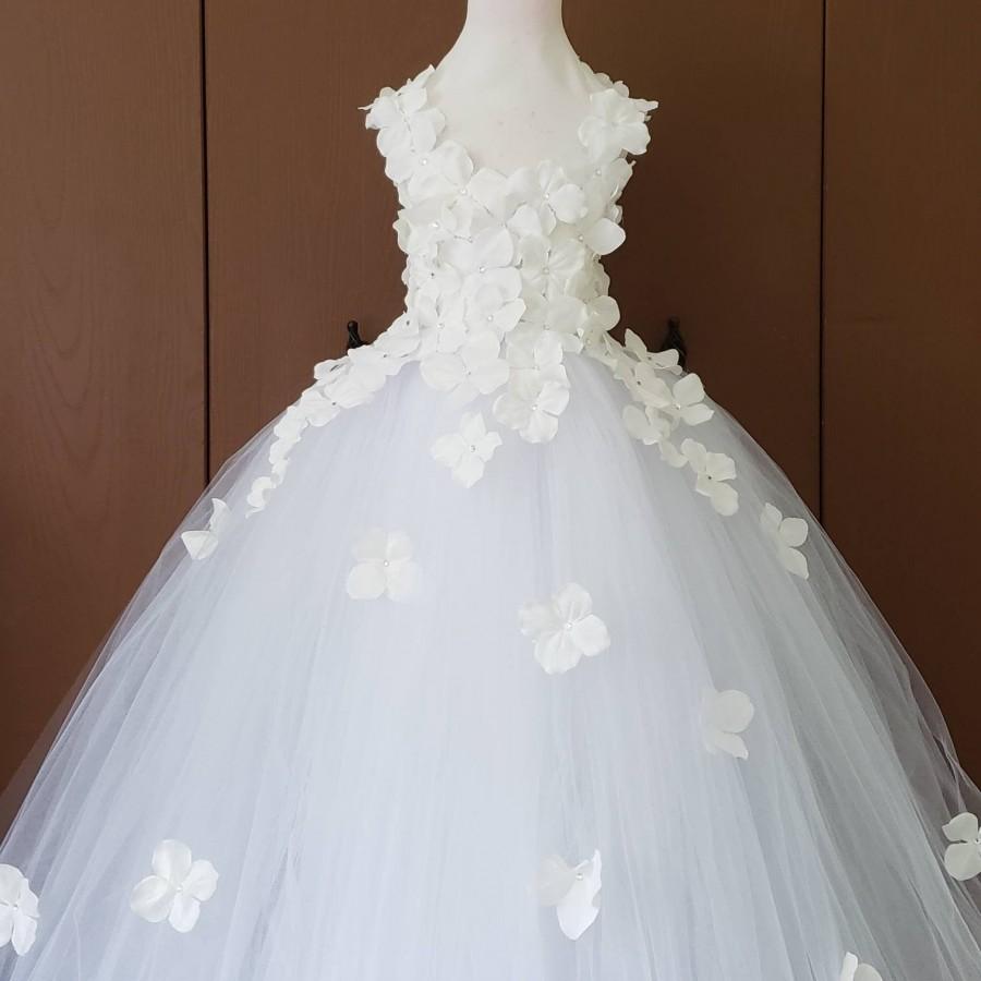 Hochzeit - White hydrangea flower tutu dress/ Flower girl dress/Party dress(Aqua,white,ivory,burgundy,blue,lavender,yellow many colors available)