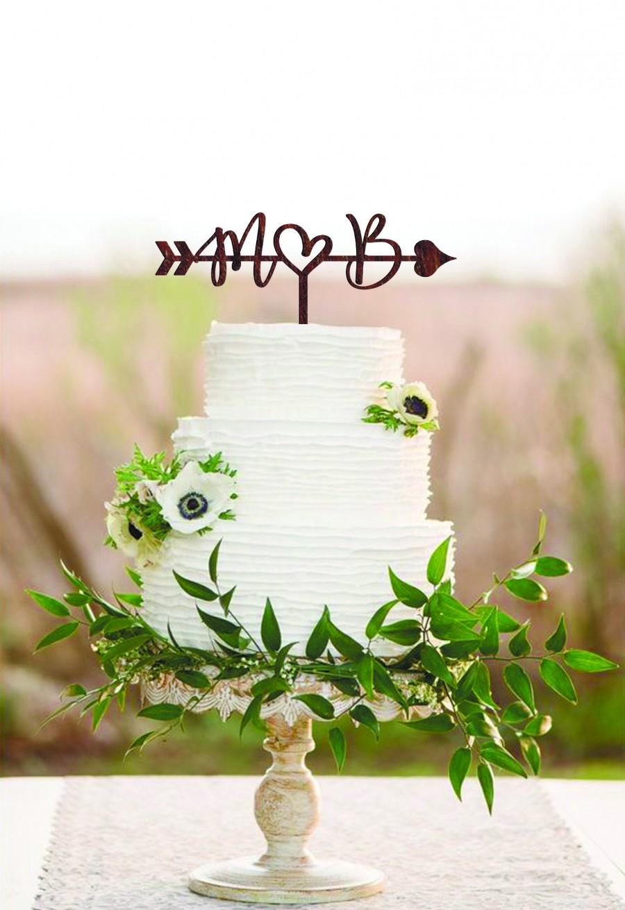 Mariage - Arrow rustic wedding Cake Topper wood M Cake topper B Cake toppers for wedding Gold Initial cake topperArrow gold Letter B cake topper heart