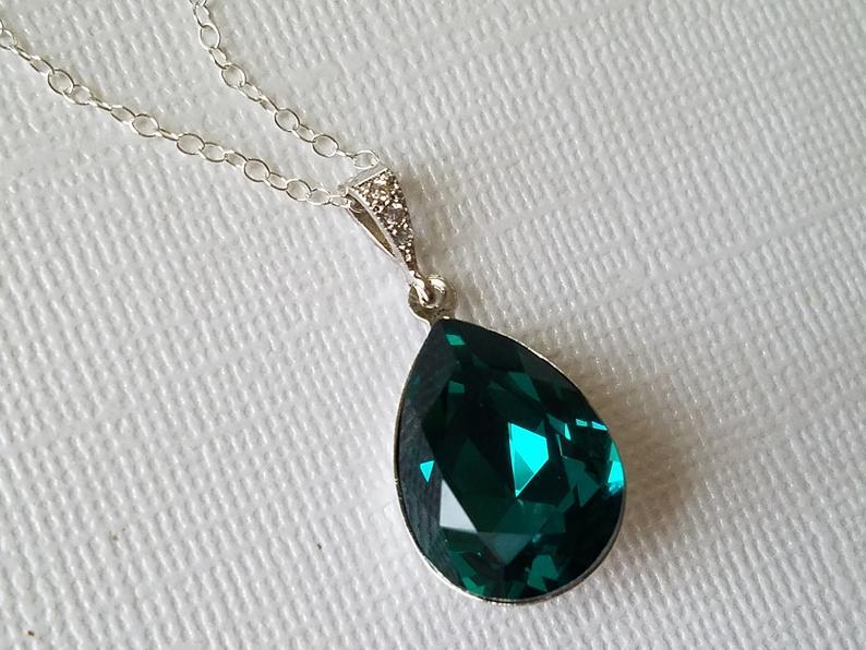 Mariage - Emerald Crystal Necklace, Green Silver Teardrop Necklace, Swarovski Emerald Pendant Wedding Jewelry Bridal Emerald Jewelry Bridal Party Gift