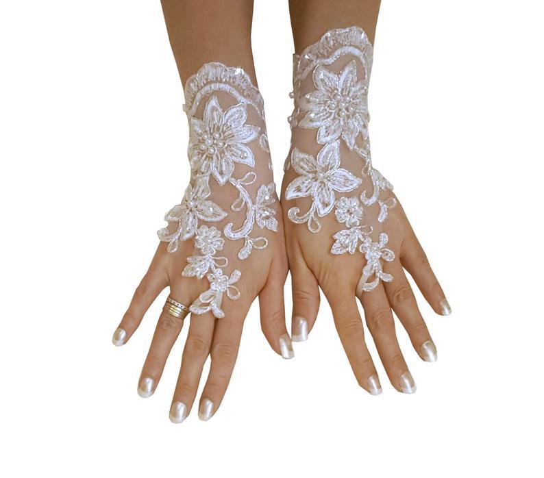 Hochzeit - bridal glove, lace wedding glove, fingerless lace, bridesmaid gift, brauthandschuhe, prom, party, anniversary, costume