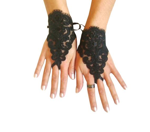 Hochzeit - goth gothic lace black Wedding gloves, Party gloves, bridal gloves fingerless gloves french lace vampire