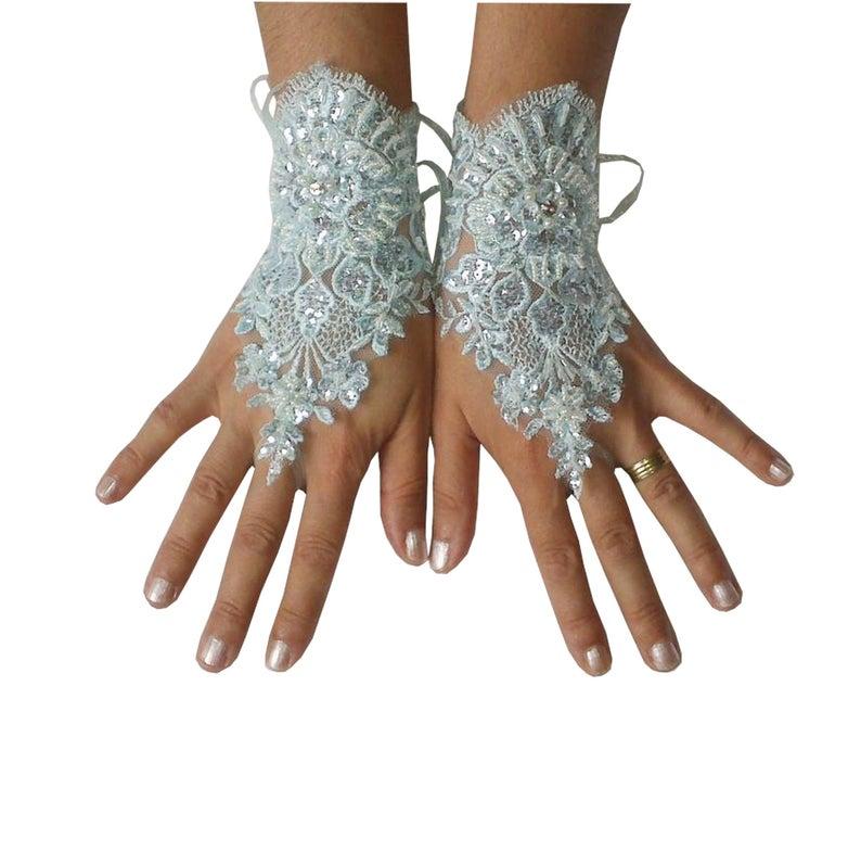 Mariage - Aqua Blue, beaded Wedding gloves, bridal lace gloves, fingerless gloves, something blue, french lace, birdesmaid gift, gauntlets, guantes