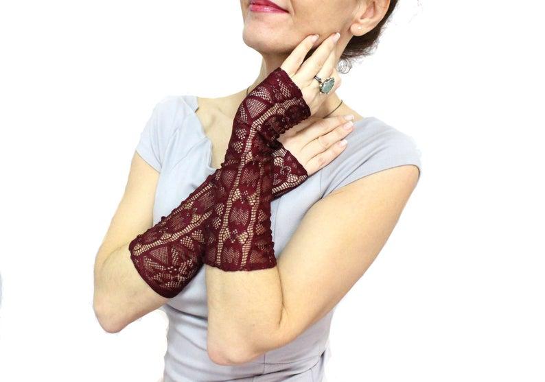Свадьба - Burgundy Long Lace Fingerless Gloves Mittens Cuff Gothic Claret Gloves Bellows Glove Steampunk Gloves Boho Accessories Unique Gifts