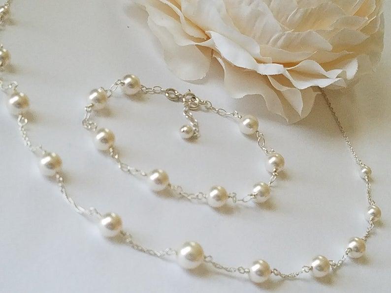 Hochzeit - White Pearl Bridal Jewelry Set, Swarovski Pearl Necklace&Bracelet Set, White Pearl Wedding Jewelry, Bridal Pearl Jewelry, Dainty Pearl Sets