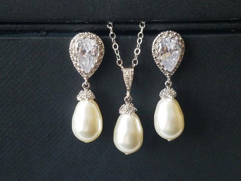 Mariage - Wedding Pearl Jewelry Set, Swarovski Ivory Pearl Set, Teardrop Pearl Earrings&Necklace Set, Wedding Bridal Pearl Jewelry, Bridal Party Gift
