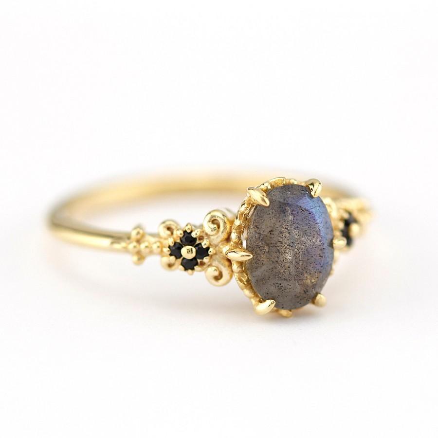 Mariage - Labradorite engagement ring, oval engagement ring, black diamonds engagement ring, delicate ring black diamonds, Vintage engagement ring