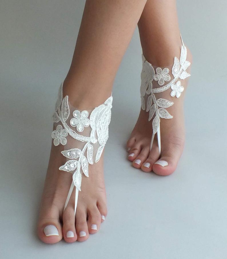 Mariage - ivory lace Beach wedding barefoot sandals wedding shoes prom party lace barefoot sandals bangle beach anklets bride bridesmaid gift