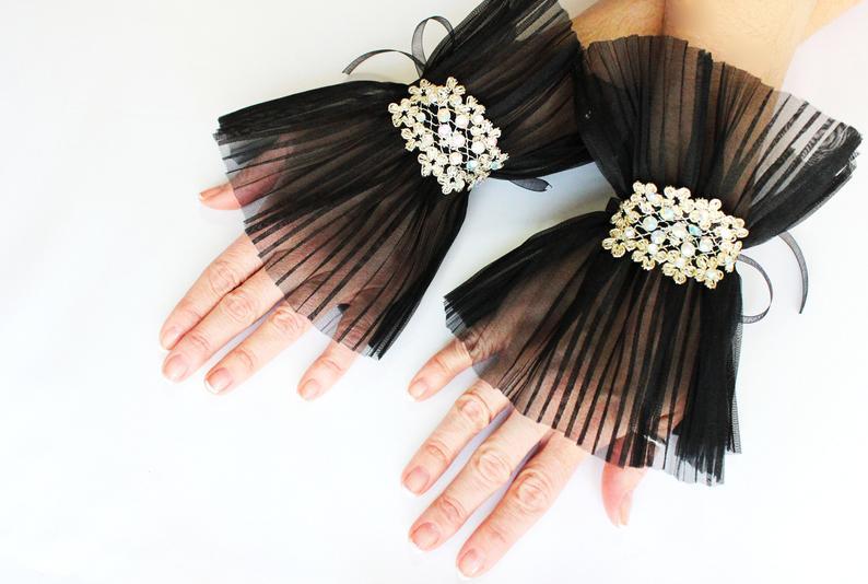 Mariage - Black Ruffled Cuffs, Gothic Gloves, Wrist Cuff, Embroidery Gloves, Detachable glitter cuff, Gift her, Unique Christmas Gifts, Ready to ship