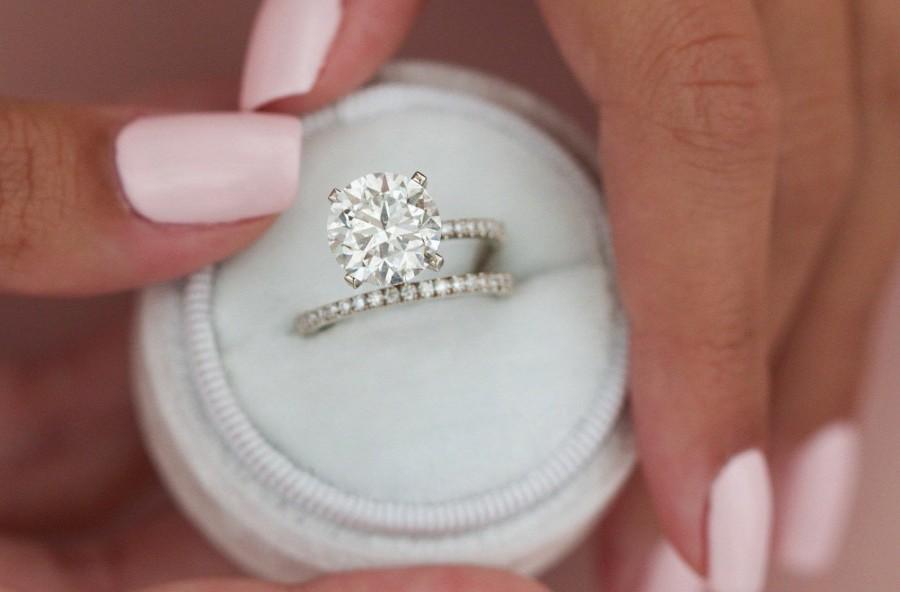 Hochzeit - 2.90Carat Diamond Engagement Ring,Round Diamond Engagement Ring,2.90 Round Engagement Ring,Side Stones Diamond Engagement Ring,Free Shipping