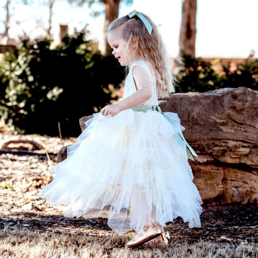 Mariage - White flower girl dress, Lace flower girl dress, White tutu dress, White tulle dress, Toddler dress, Photo shoot, First Birthday, Baby
