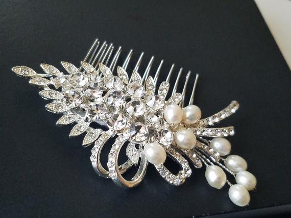 Mariage - Crystal Pearl Bridal Hair Comb, Rhinestone Hair Comb, Crystal Pearl Hair Jewelry, Wedding Floral Headpiece, Bridal Pearl Crystal Hairpiece