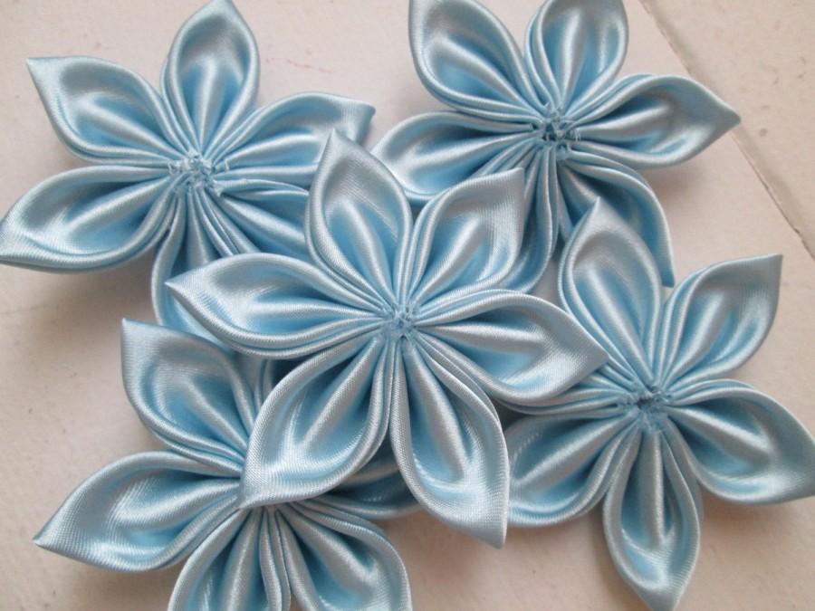 Mariage - Light Blue Kanzashi Flowers, DIY Wedding Flower Supplies, DIY Bridal Flowers for Jewelry, Scrapbook, Headband, Fascinator, Necklace
