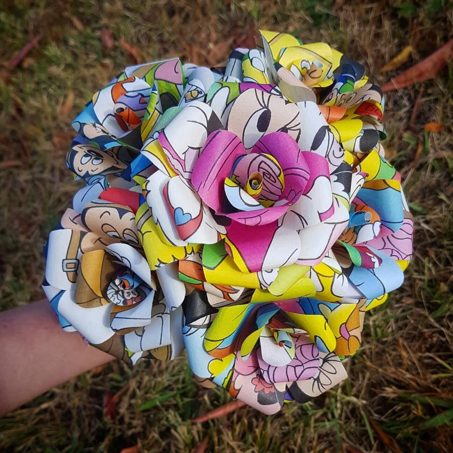 Hochzeit - Mickey and Minnie Mouse Book Bouquet-Decor-Wedding-Bridal Bouquets-Book lover gift- Paper Flowers - Disney lover- Valentines